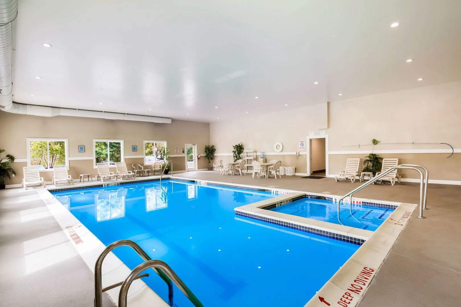 Sleep Inn & Suites Dunmore