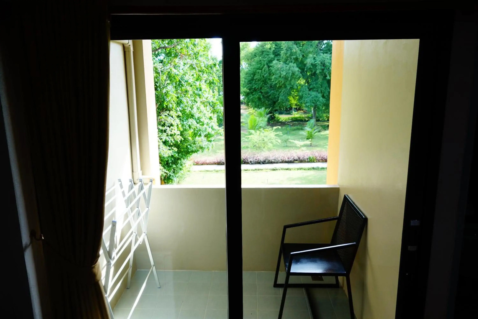 Sunshine Paradise Resort