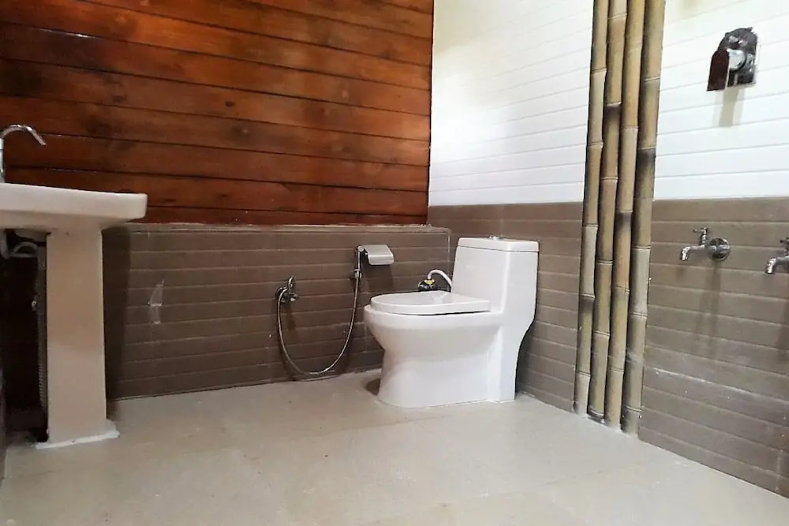 Kadumane Hills Resorts