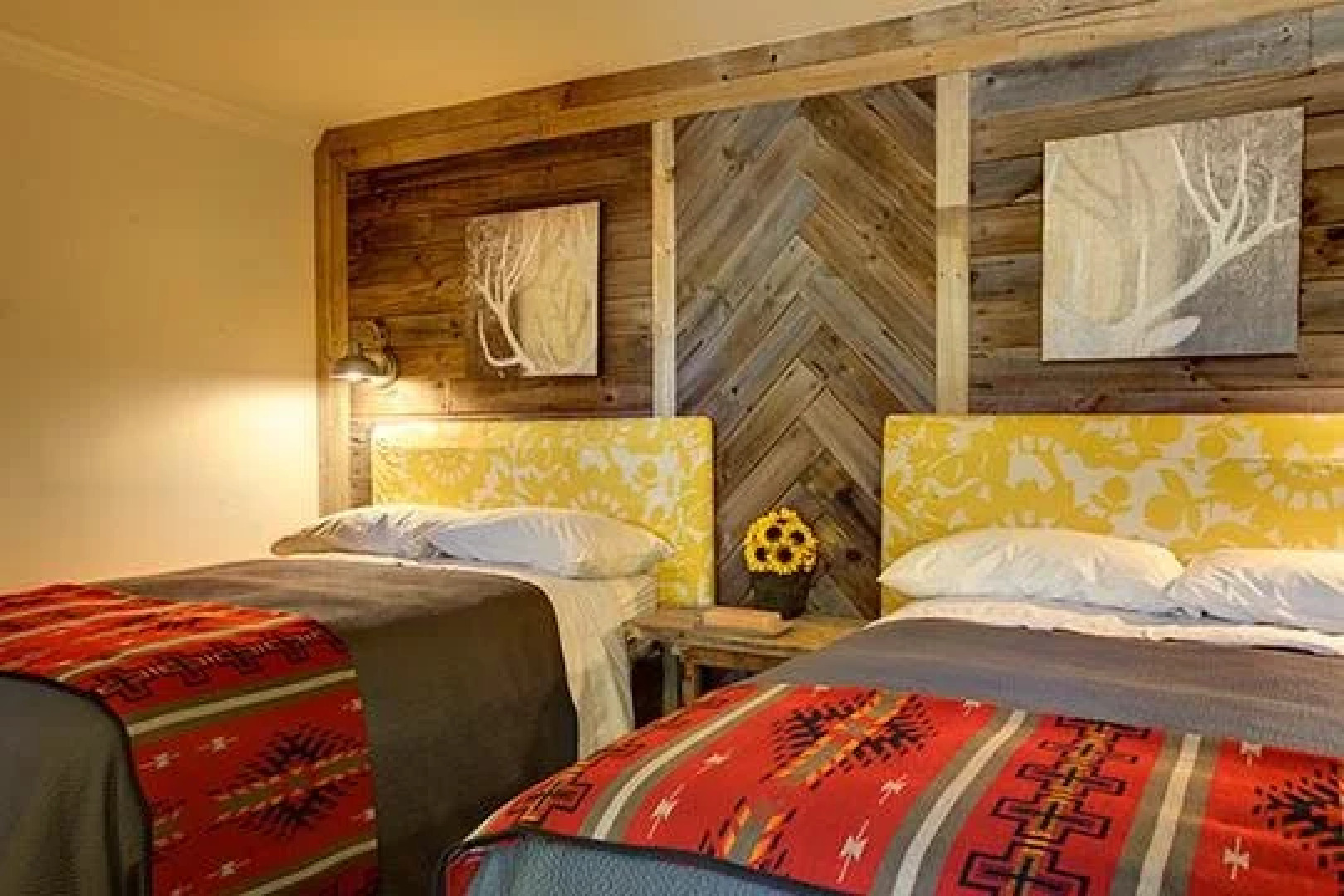 Deer Lake Lodge Resort & Health Spa