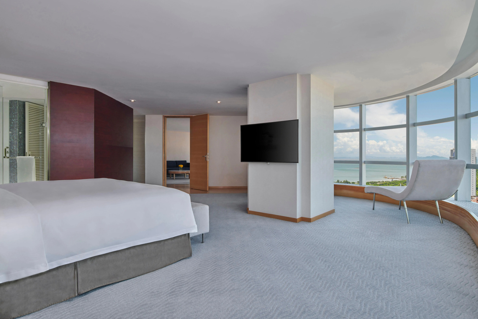 Crowne Plaza Zhuhai City Center by IHG