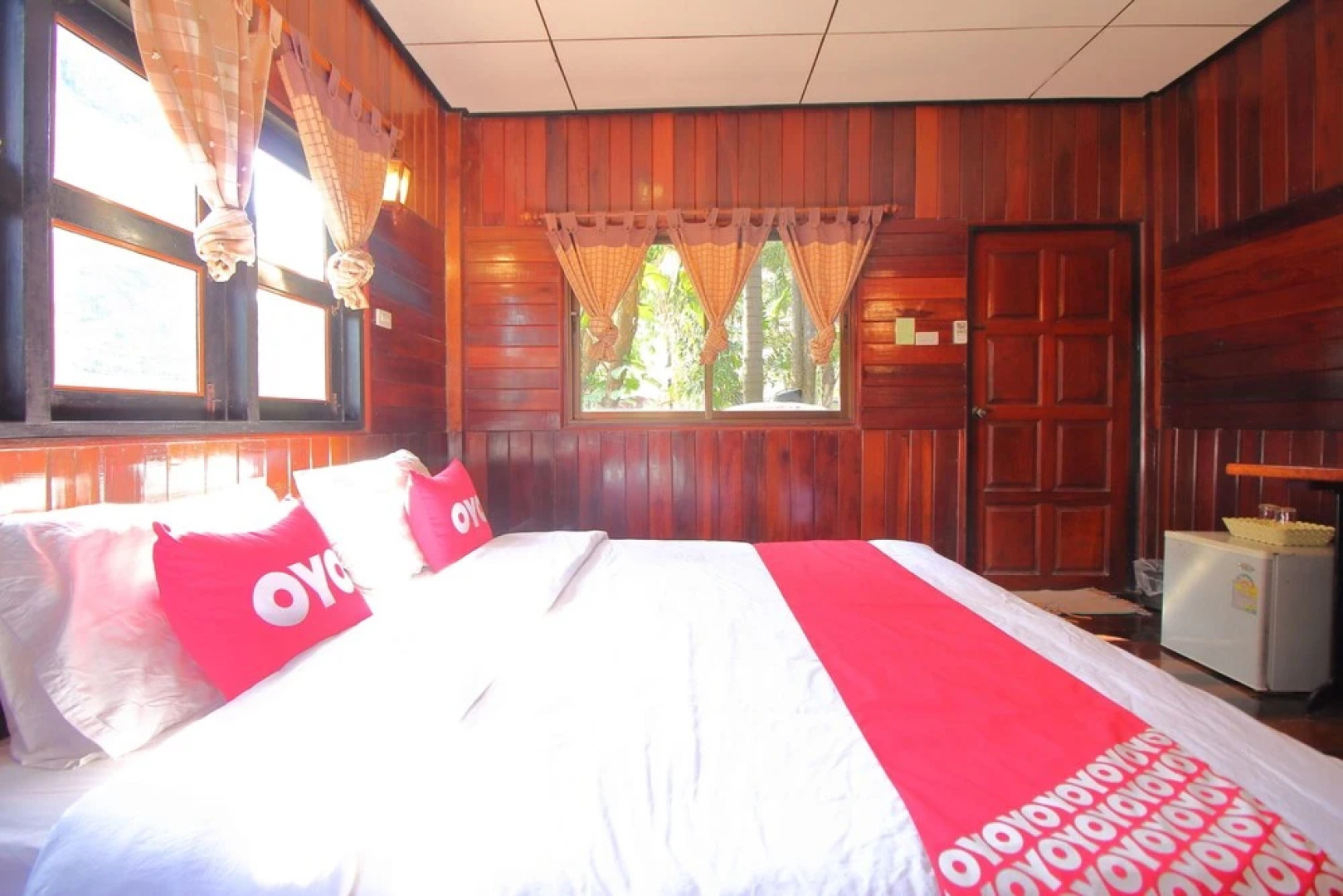 OYO 476 Ban Rimnam Resort