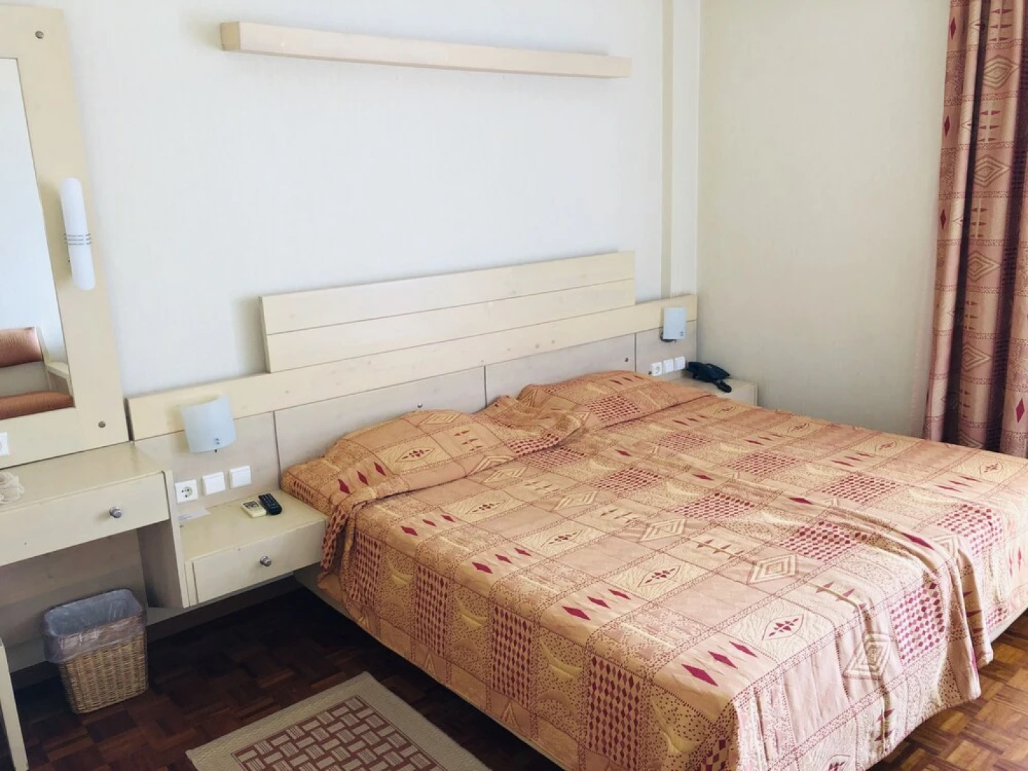 Hotel Kypreos Kamena Vourla