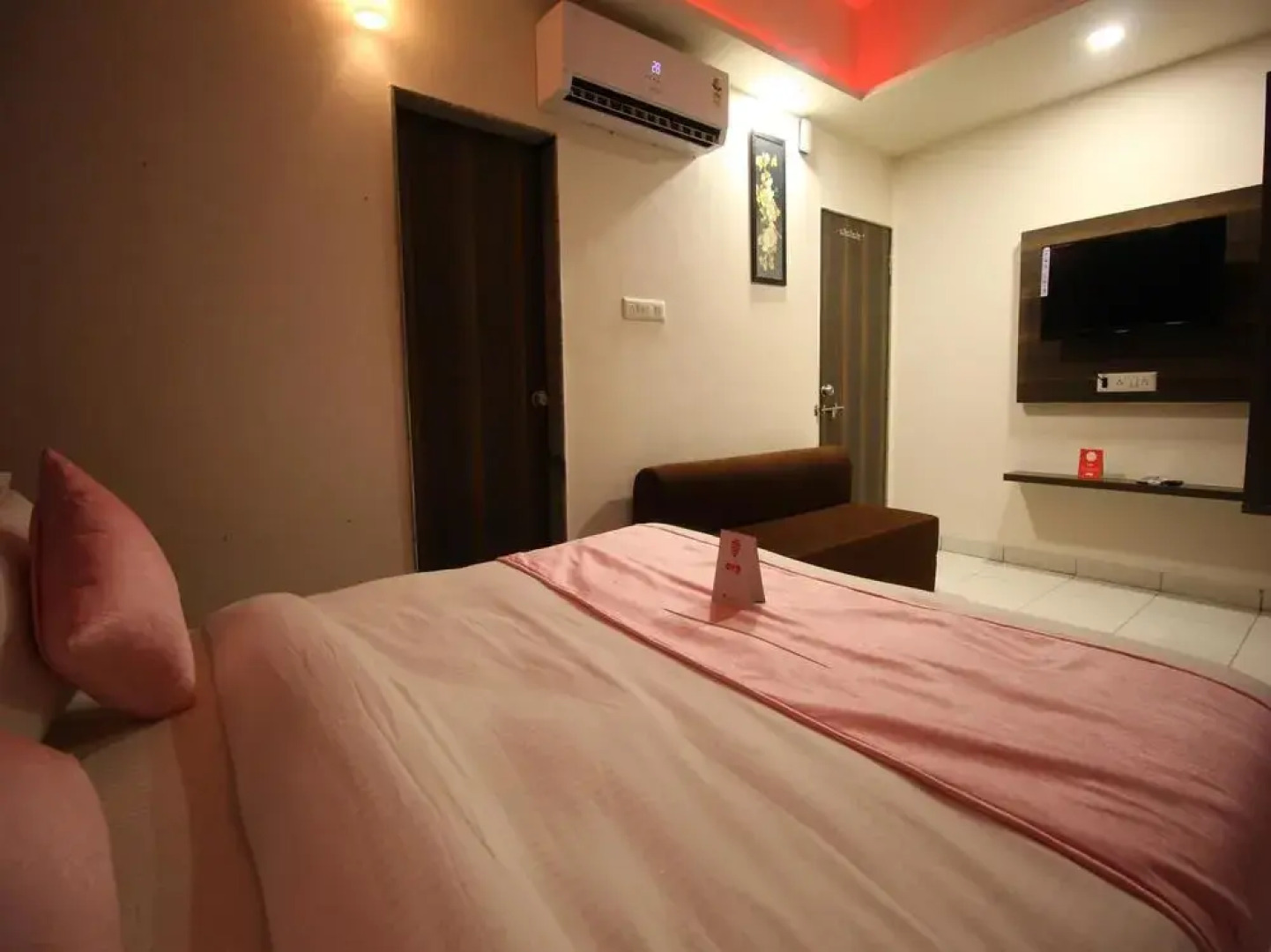 Hotel Prayosha