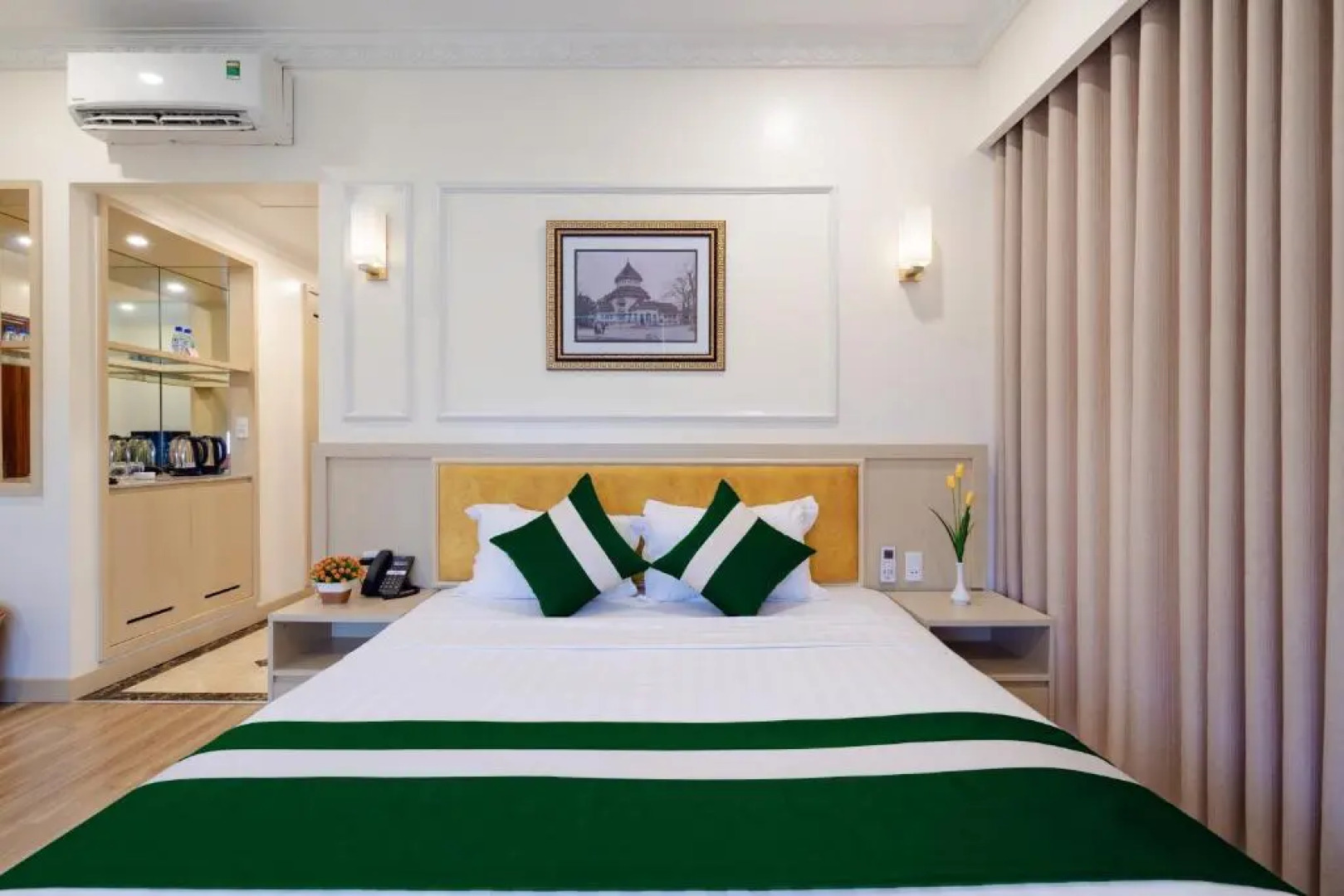 White Palace Lam Son