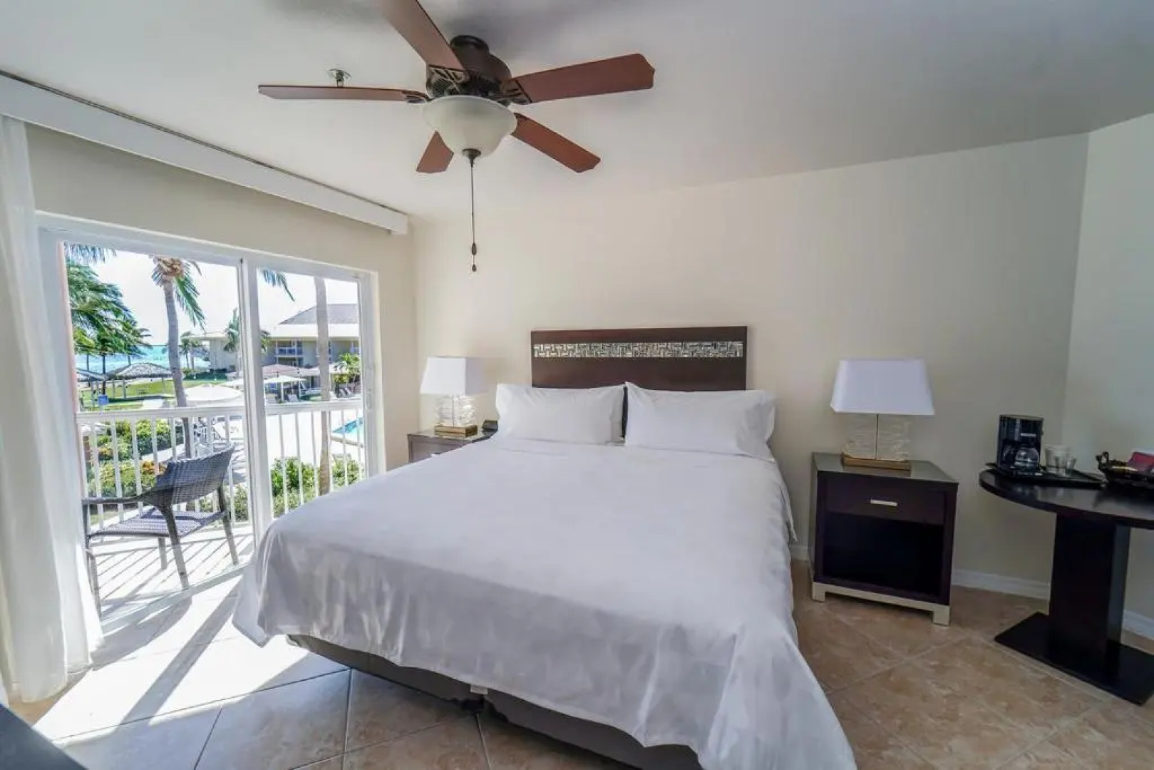 Holiday Inn Resort Grand Cayman by IHG