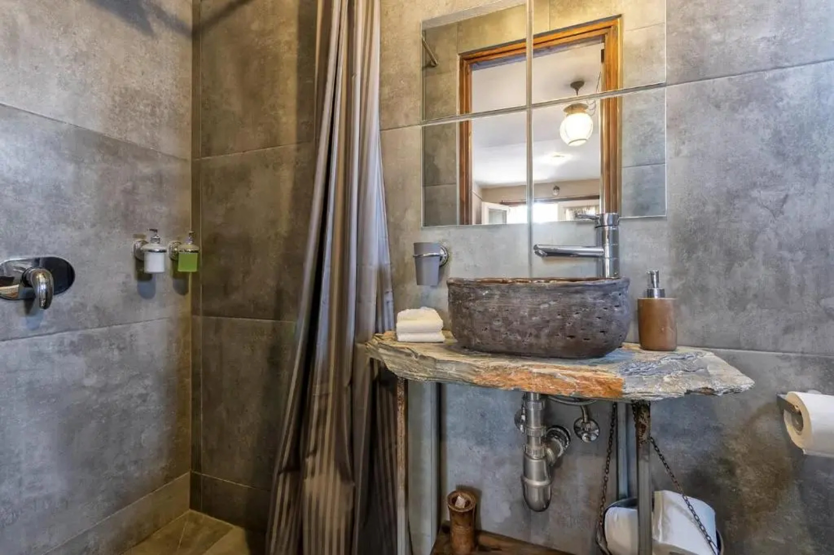 הבית החום בערבה יחידה זוגית