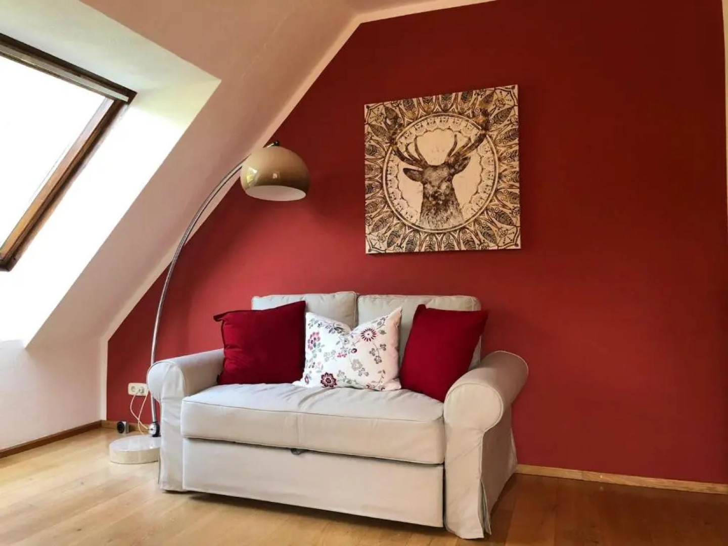 Pool, Pokale, Sauna, Billard, Kirche u. viel Natur