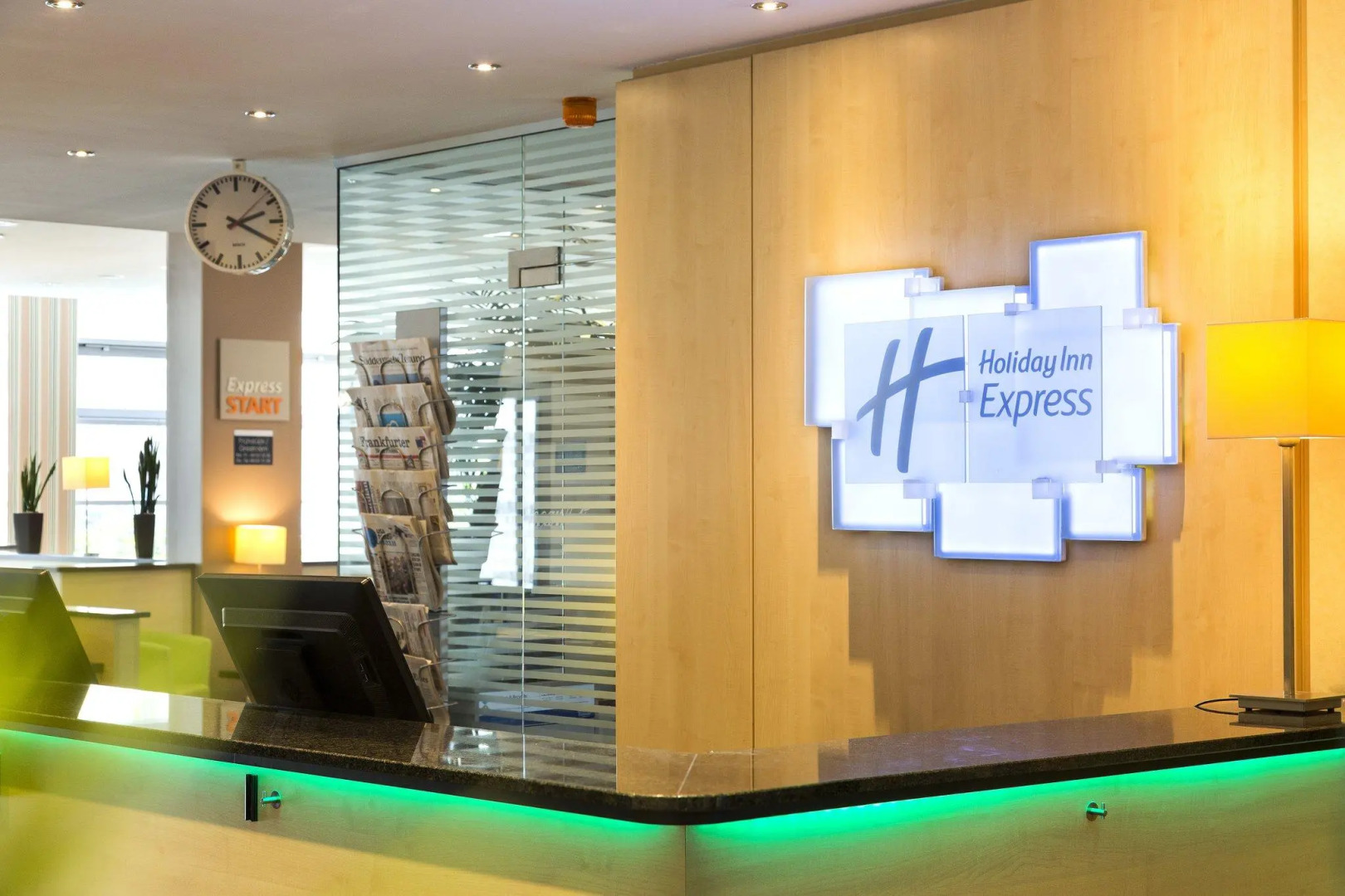 Holiday Inn Express Frankfurt Messe by IHG