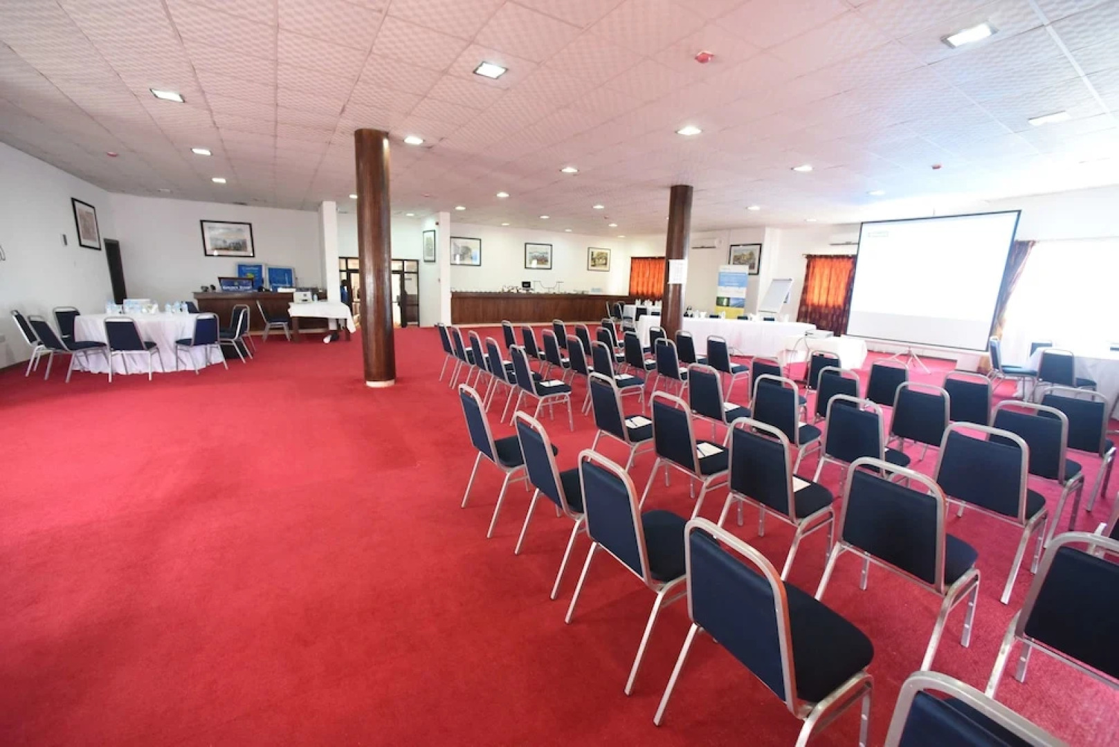 Golden Tulip Essential Kimbima Freetown