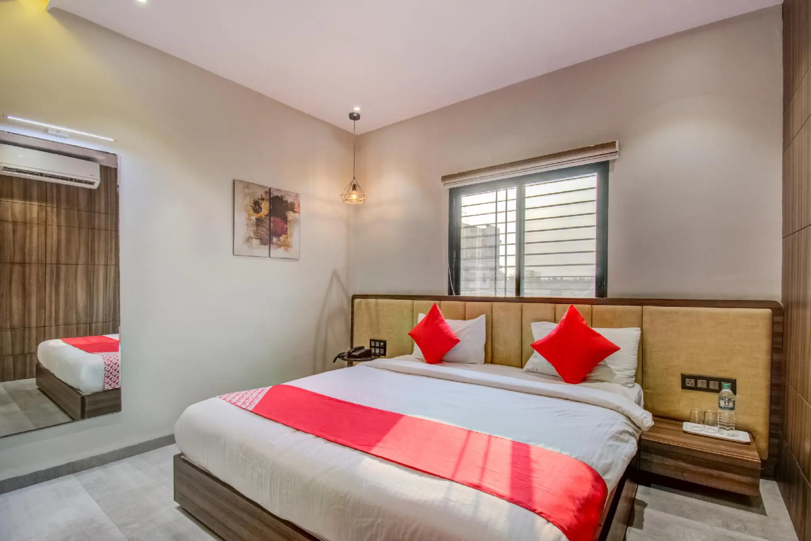 OYO Townhouse 867 Hotel Imperia