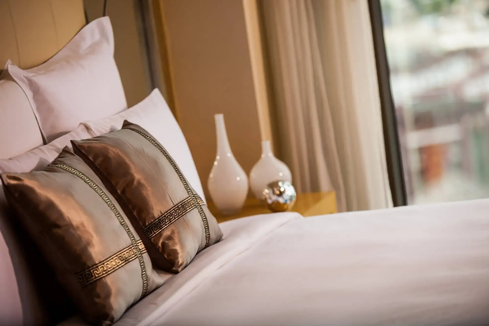 Отель Renaissance Shanghai Yu Garden