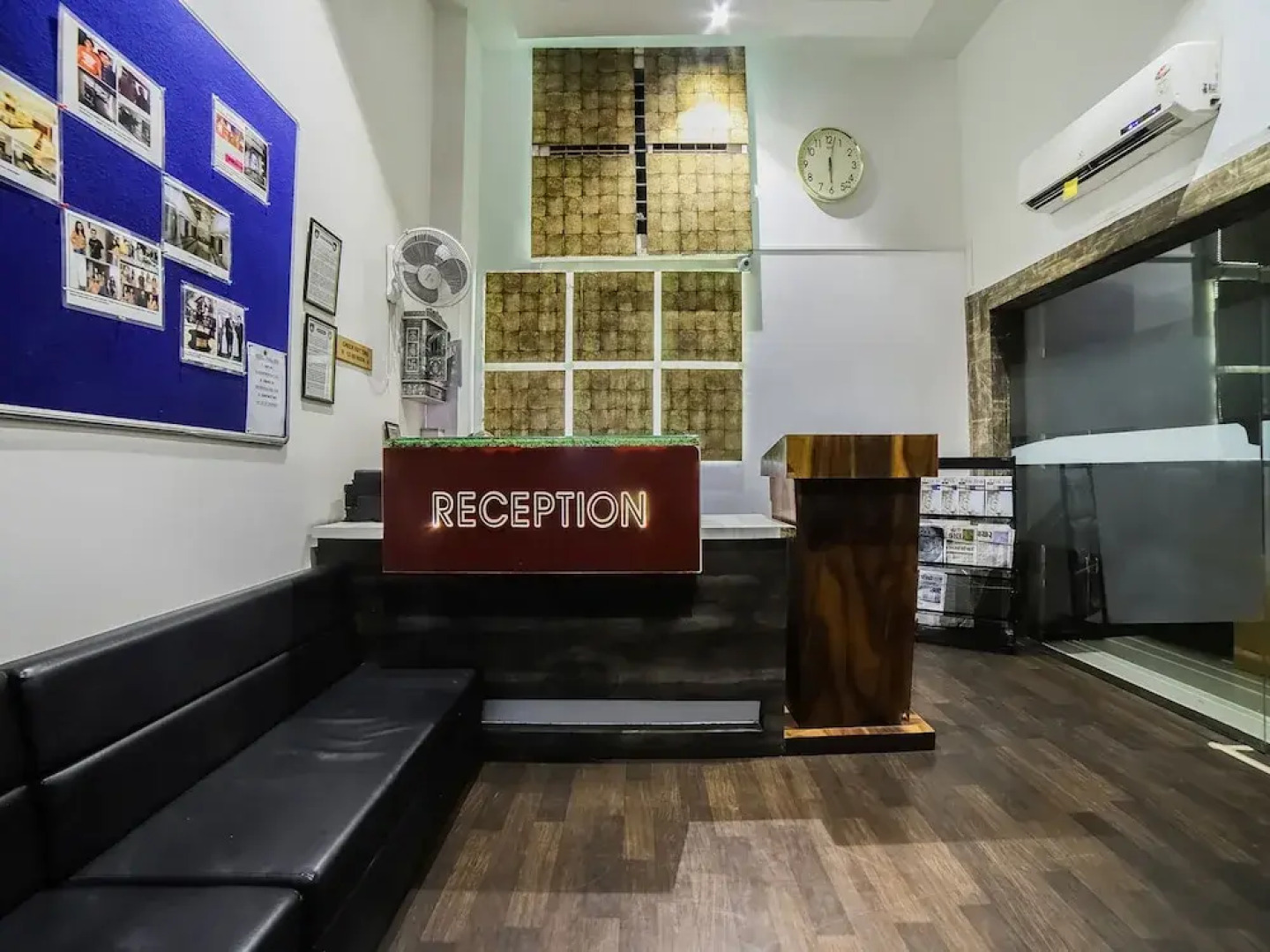 OYO 3335 Hotel Vraj Inn