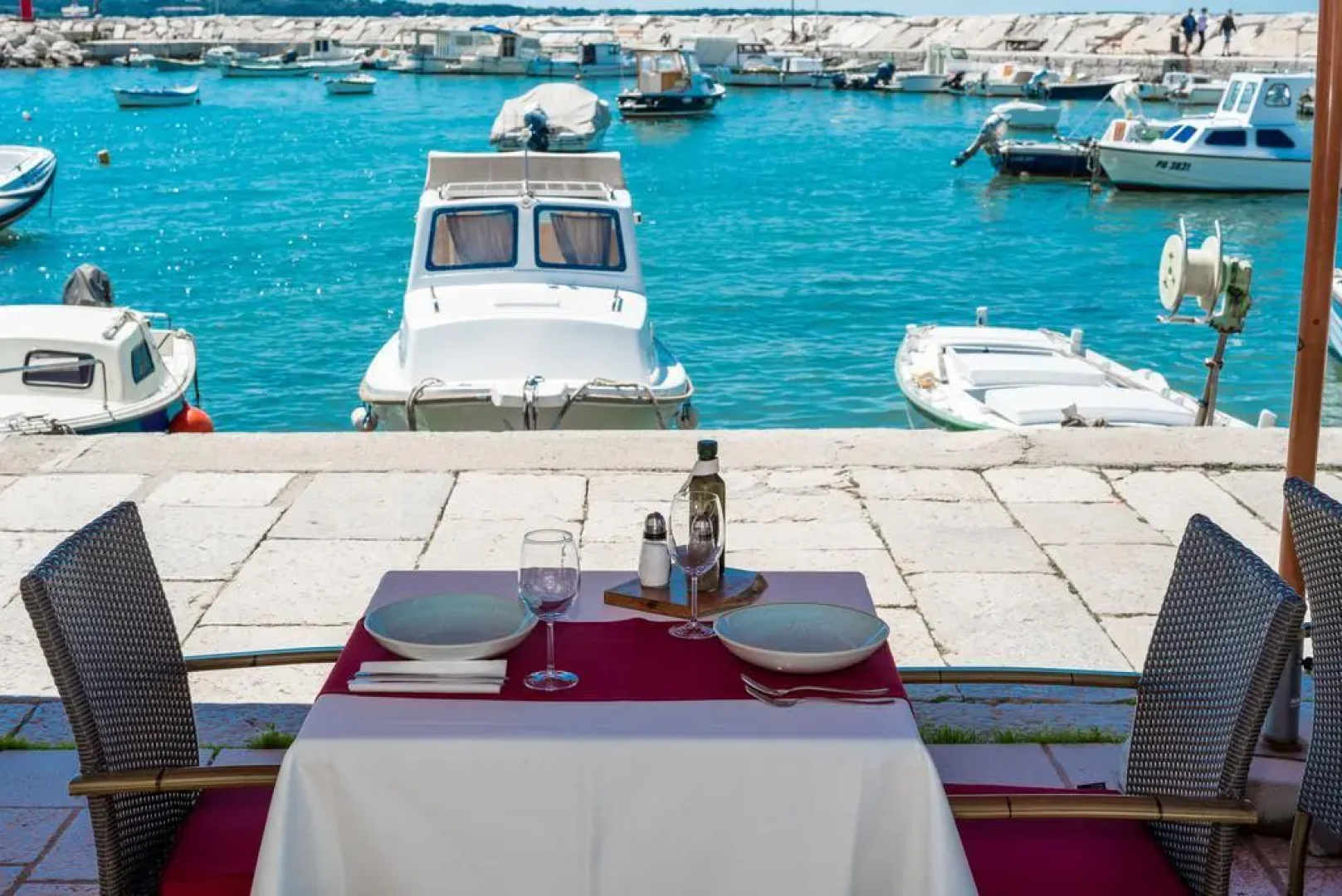 Marina Hotel - Restaurant