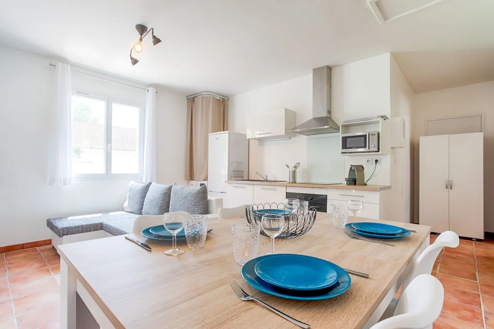 Relax piscine pétanque sauna jardin