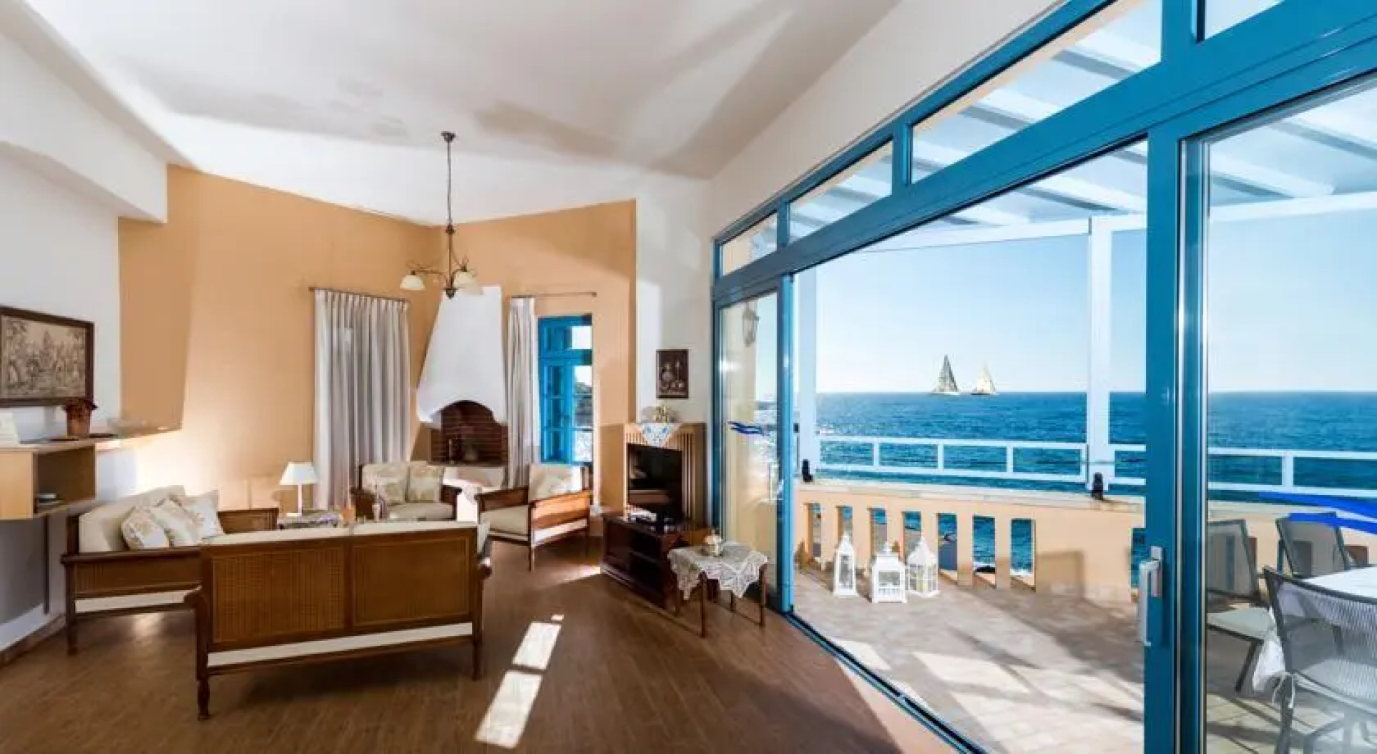 Captains House Traditional Hotel Suites