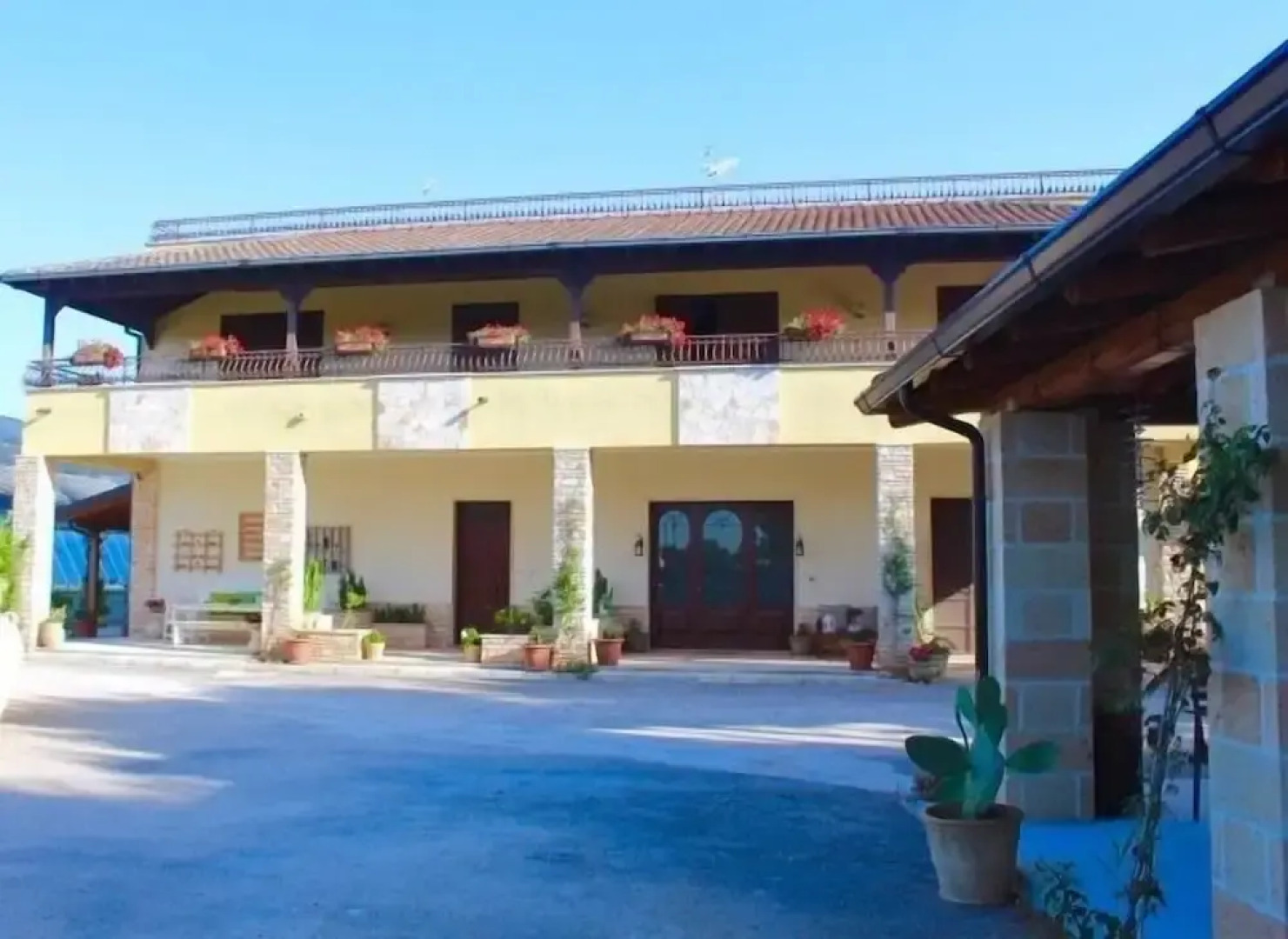 Gli Allori - Fuga dalla Città