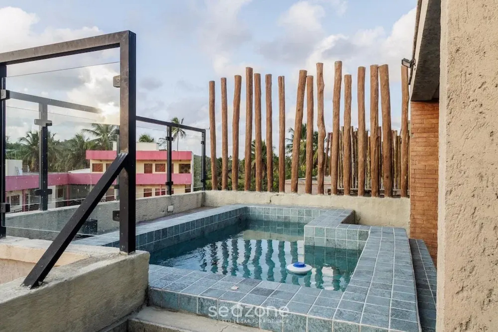 LBH - Houses in a Condominium With Swimming Pool and Barbecue