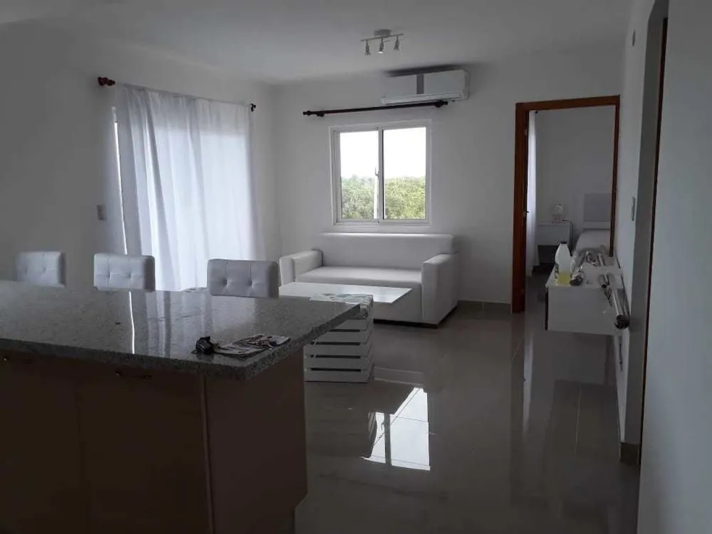 J&R Apartamento Serena Village