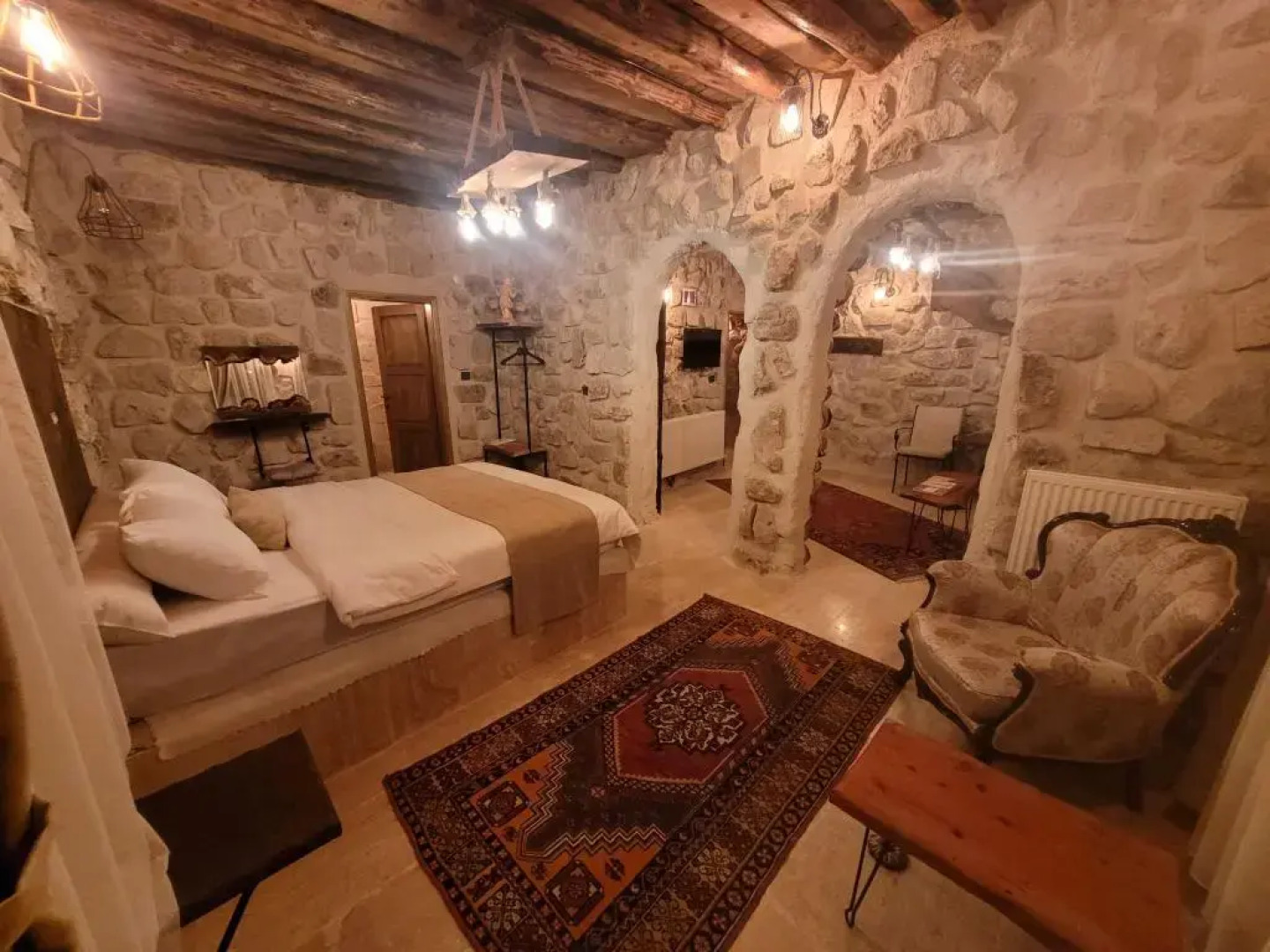 La Di̇as Cave Cappadoci̇a