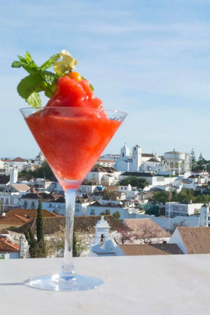 AP Maria Nova Lounge - Adults Friendly