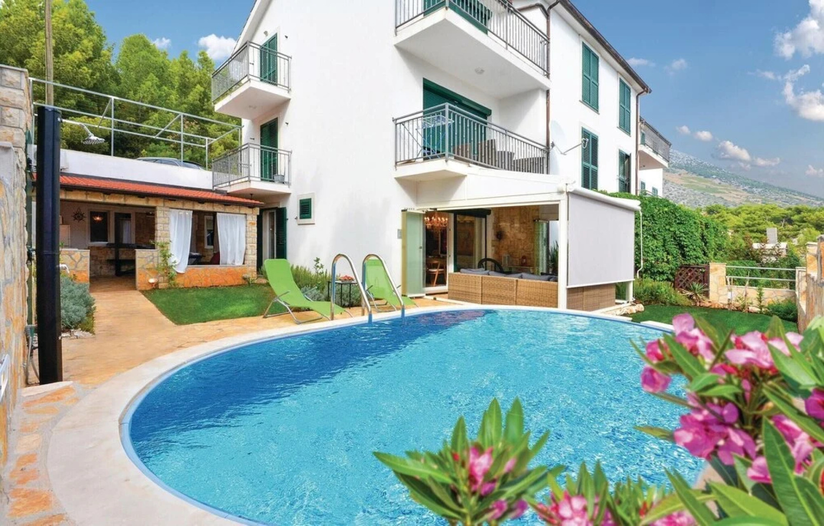 Stunning Home in Ivan Dolac With Wifi and 2 Bedrooms