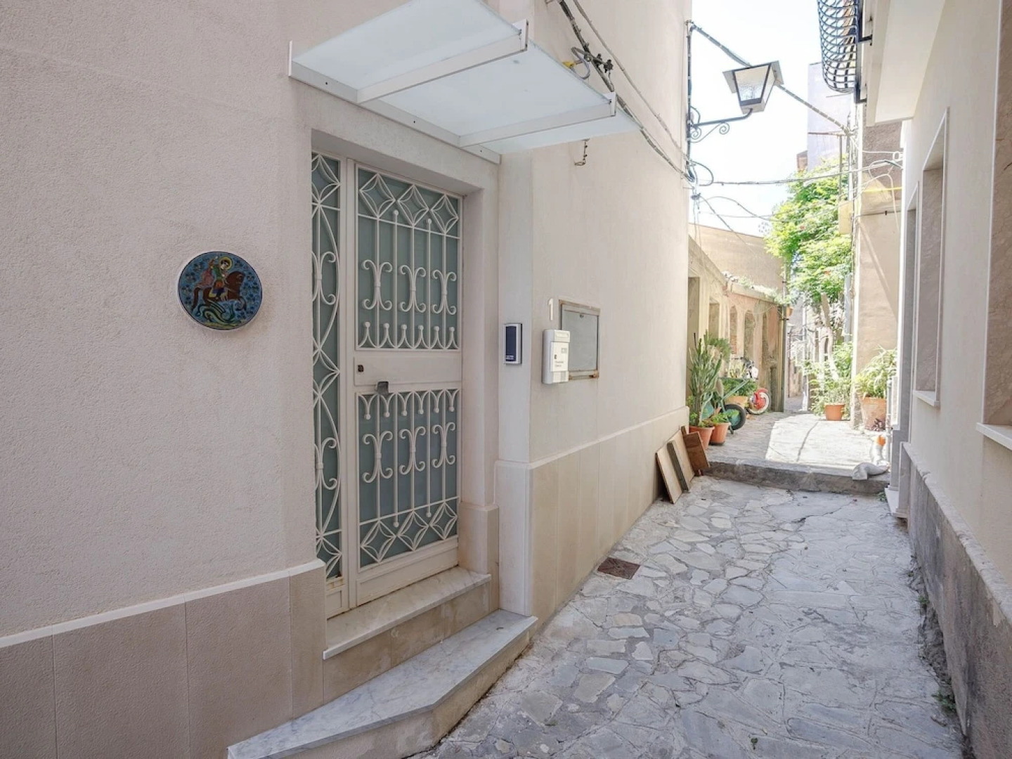 Spectacular Holiday Home in Castelmola With Terrace