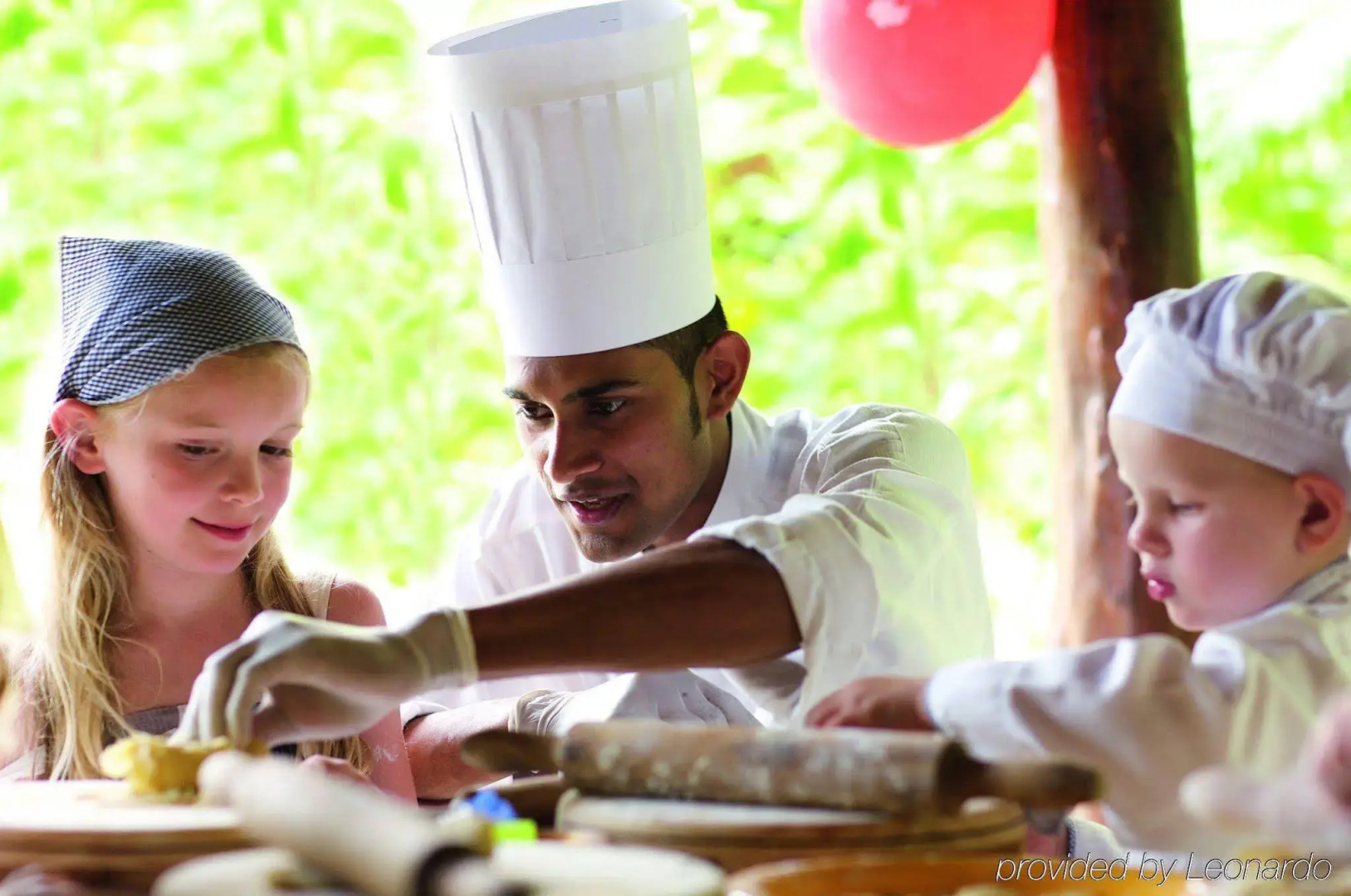 Tropical Attitude - Adults only