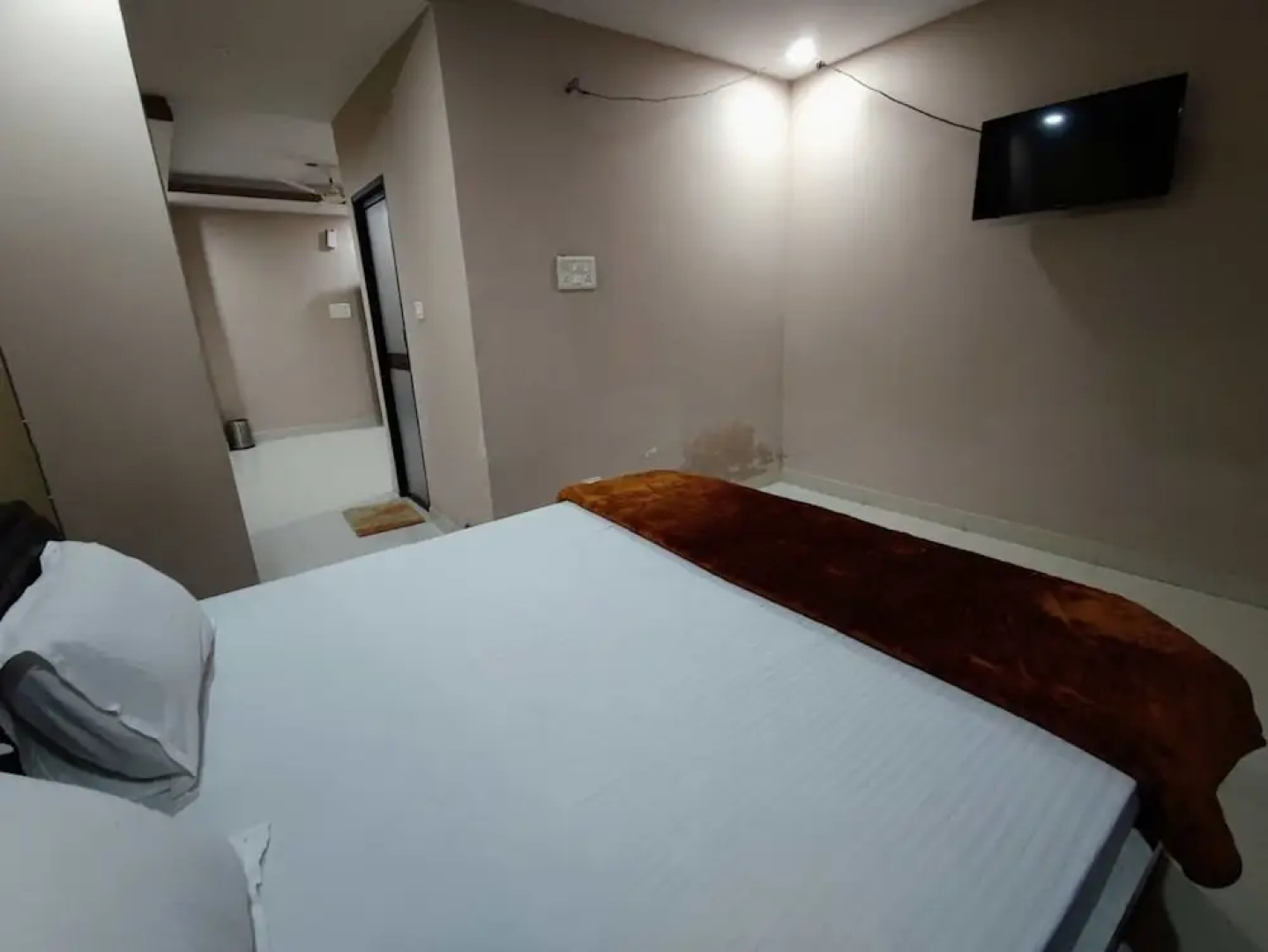 Hotel Kanha Shyam Madhubani