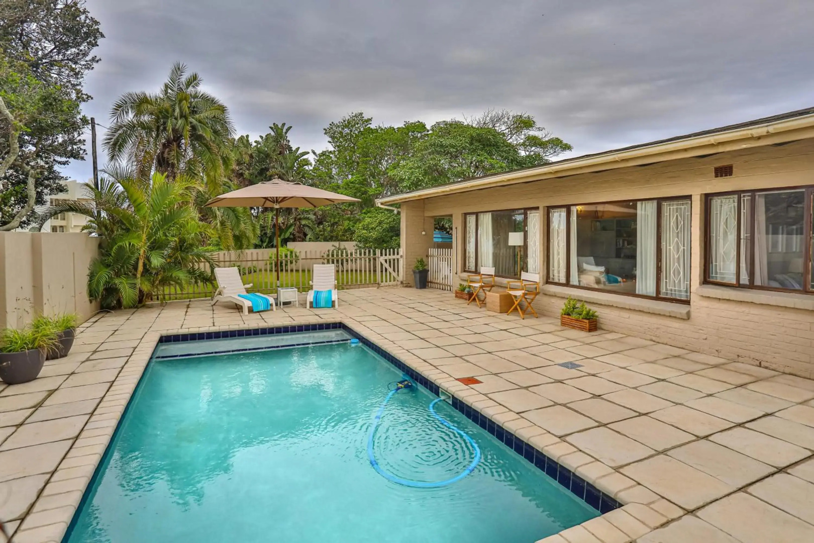 One Jack Powell House- Classic family home steps away from the beach