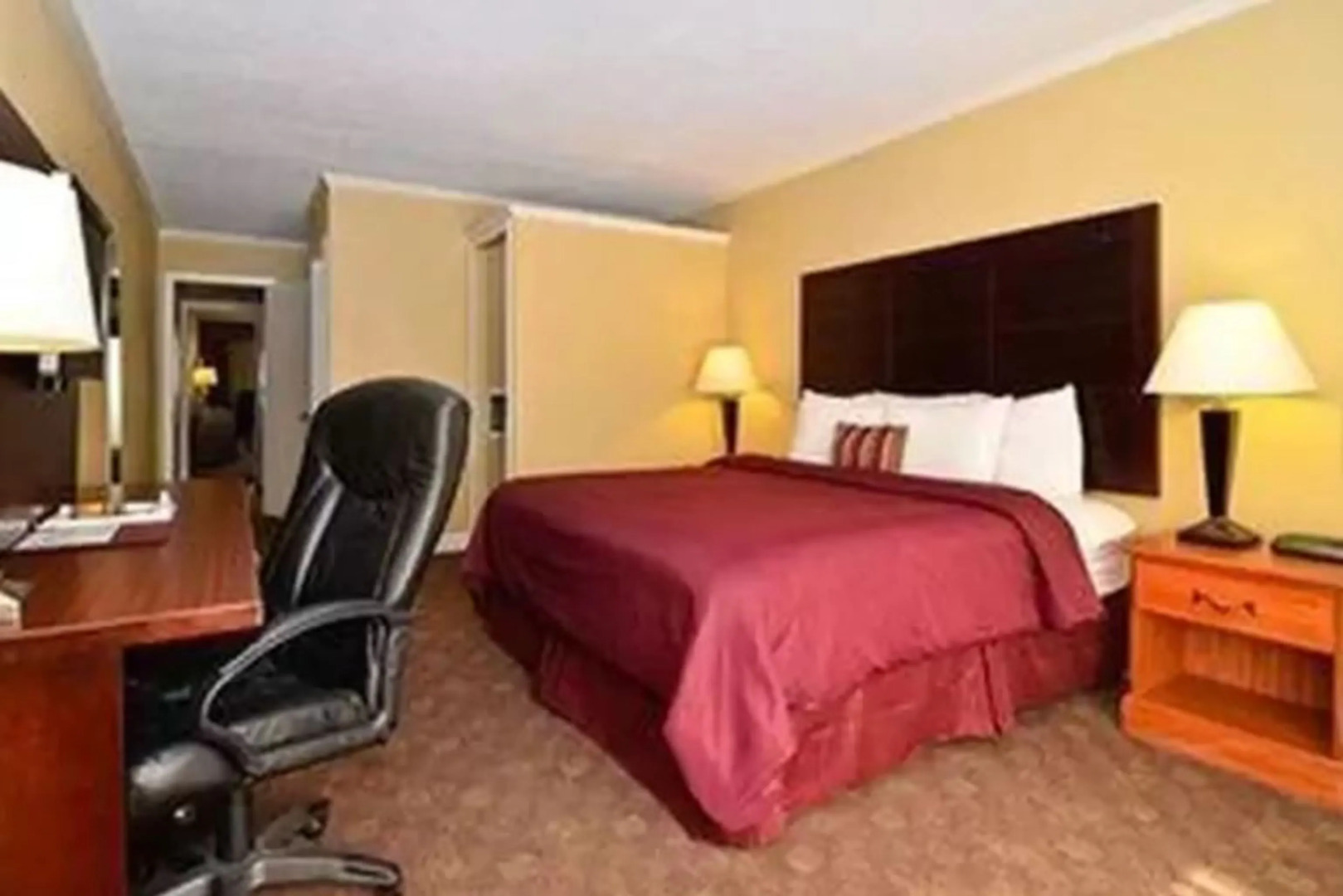 Ramada by Wyndham Texarkana