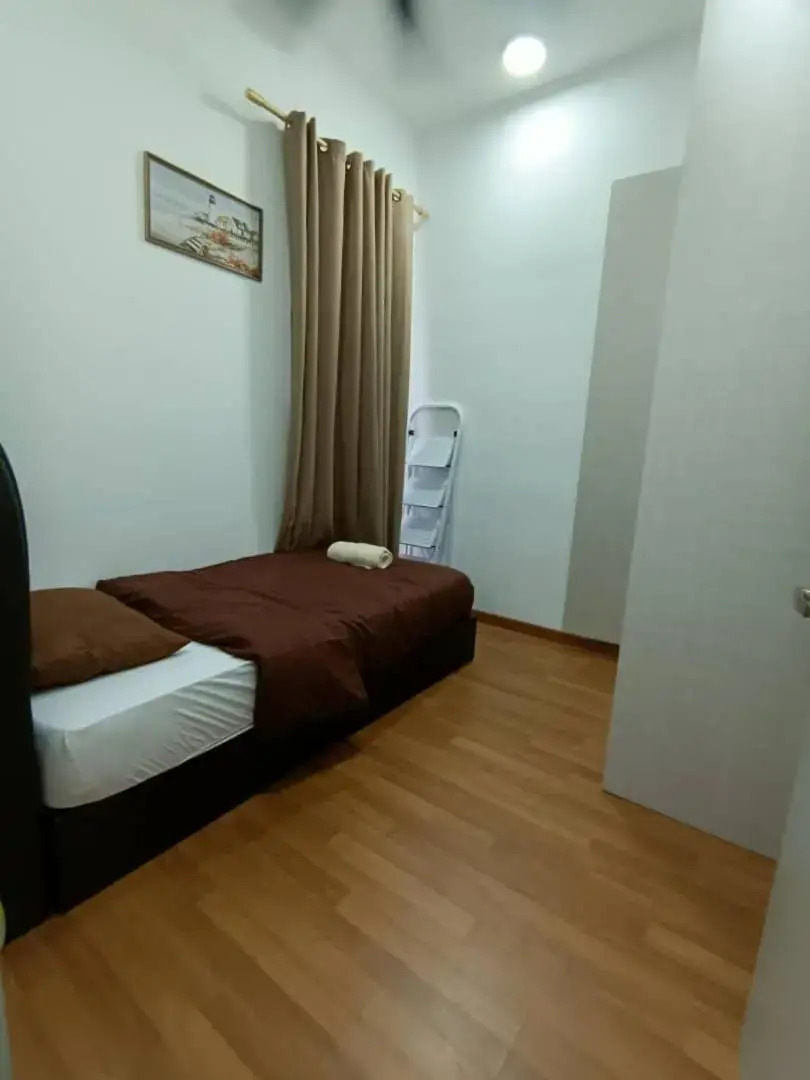 The clio 2 residences, beside conezion, beside ioi city mall, opposite serdang hospital, beside uniteen and UPM, Putrajaya