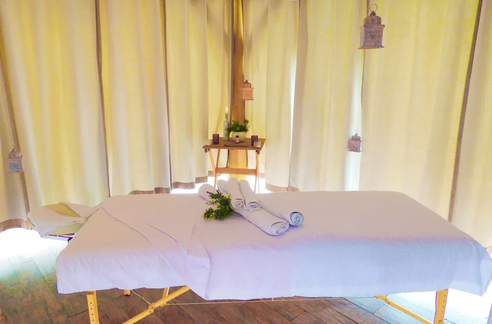 Royal Aqua Luxury Hotel & Spa