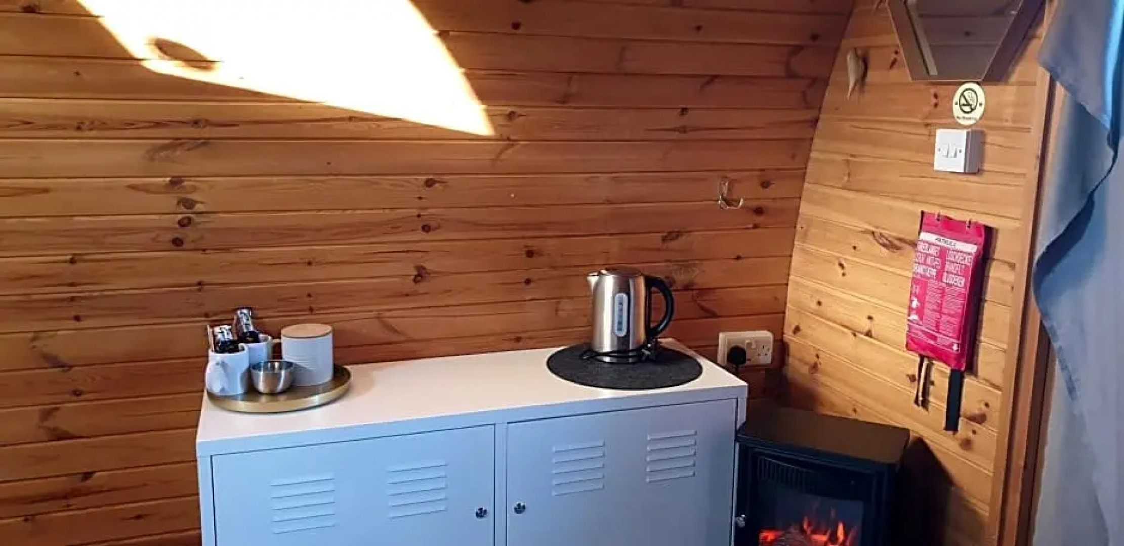 The Little Hide - Adult Only Camping Pods