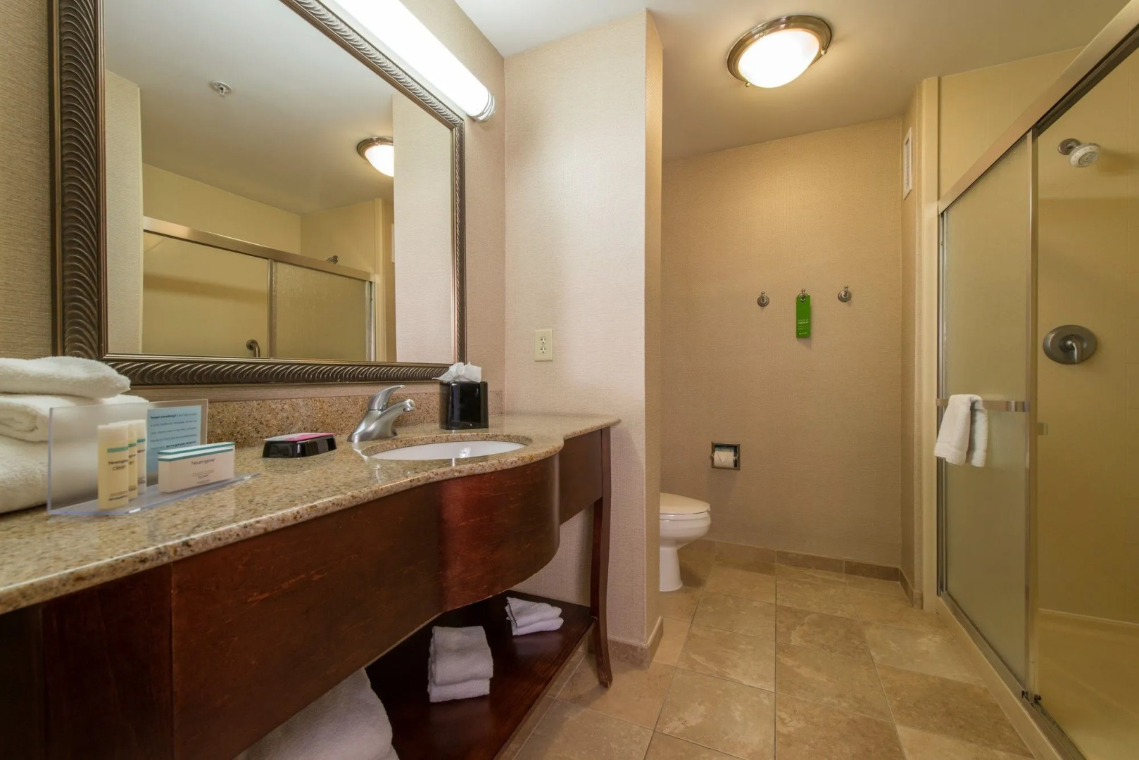 Hampton Inn & Suites Atlanta Airport West/Camp Creek Pkwy