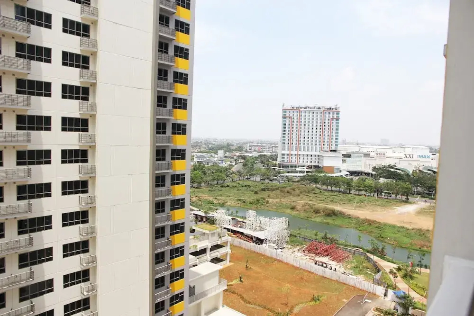 2BR + Sofa Bed The Springlake Summarecon Bekasi Apartment