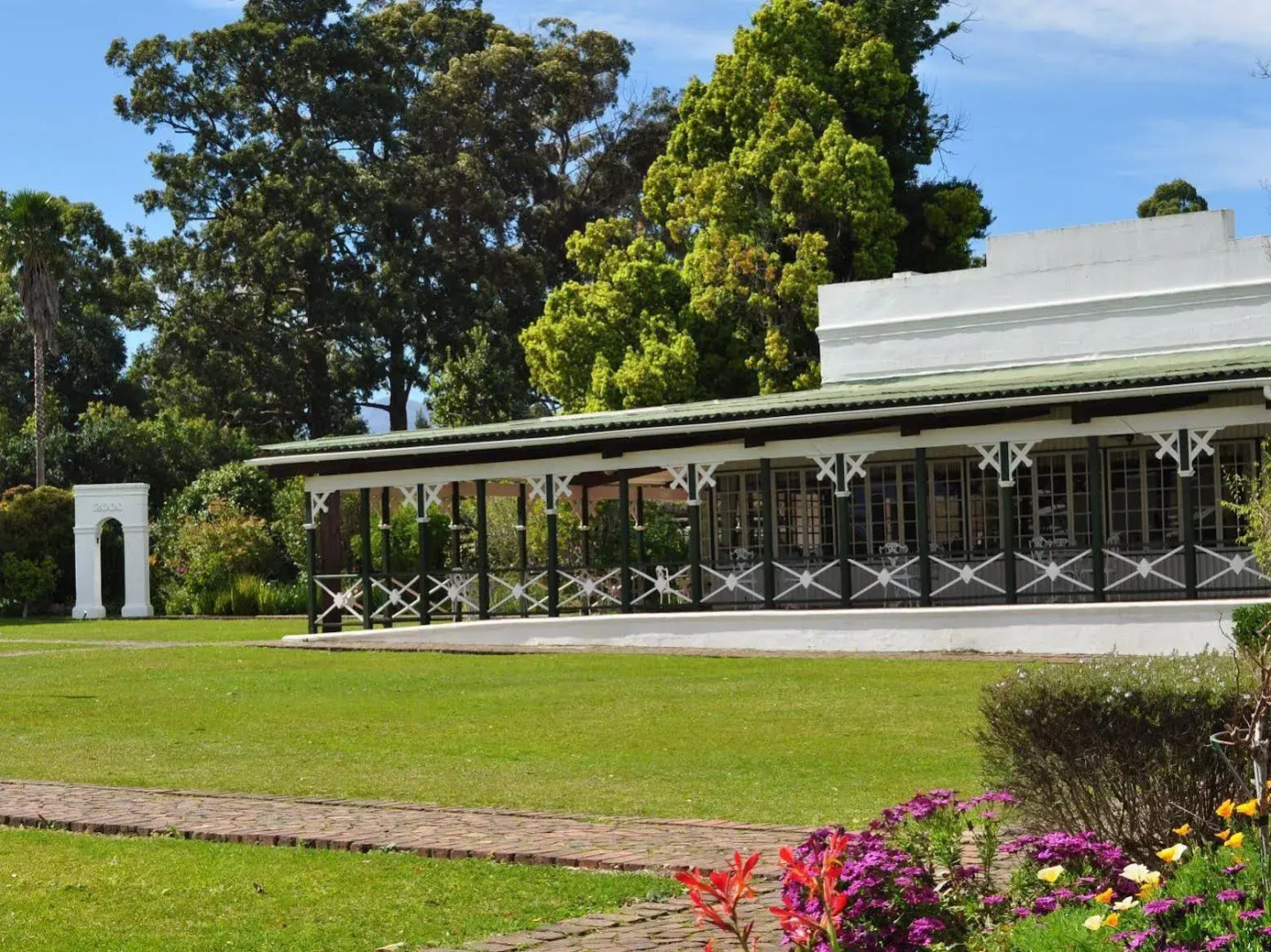 Tsitsikamma Village Inn