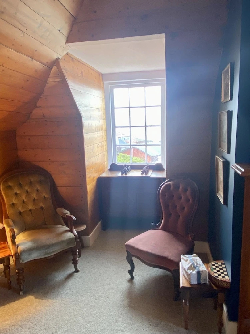 Poet's Cottage Stanley