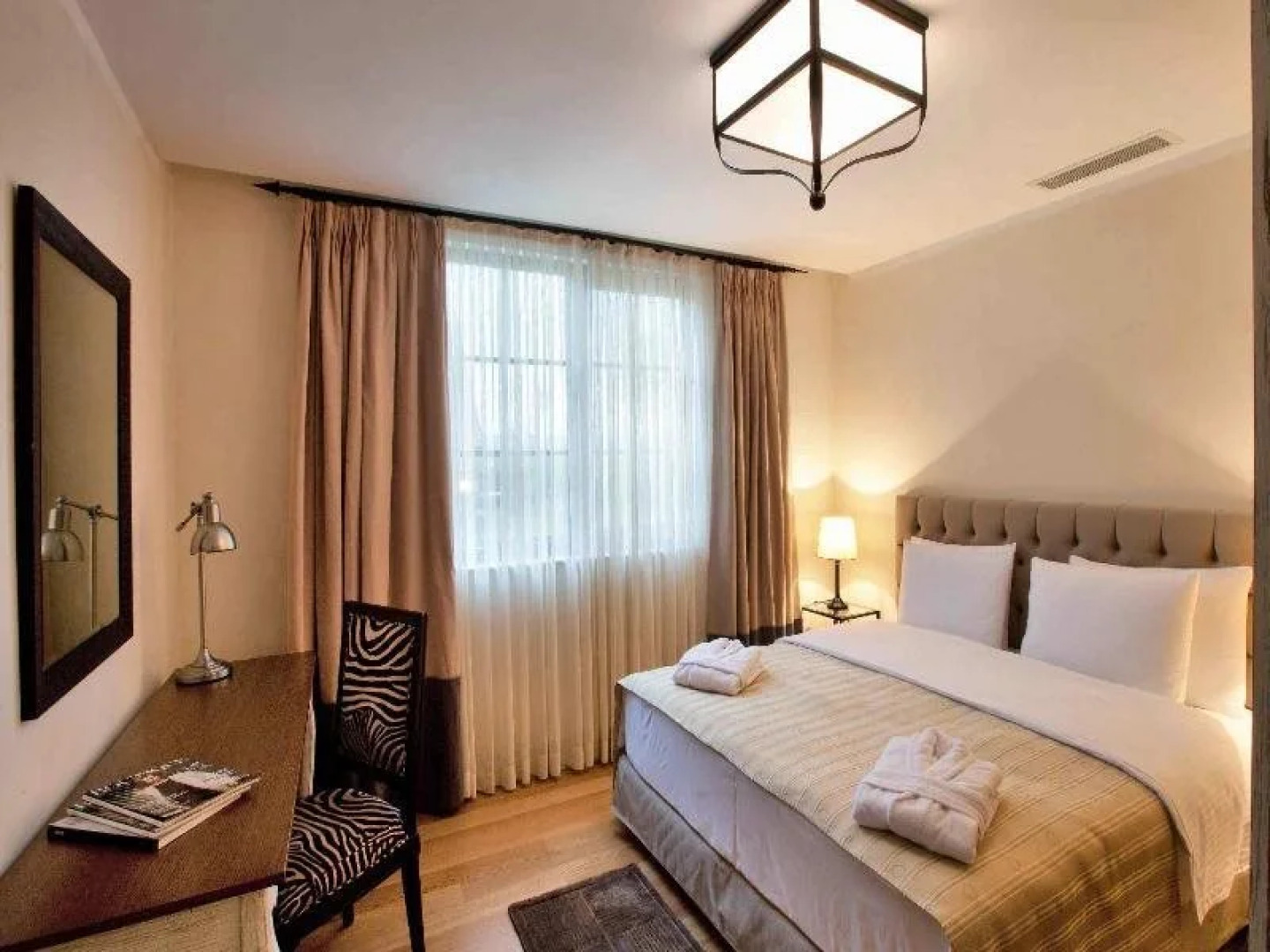 Sakit Gol - Silent Lake Hotel