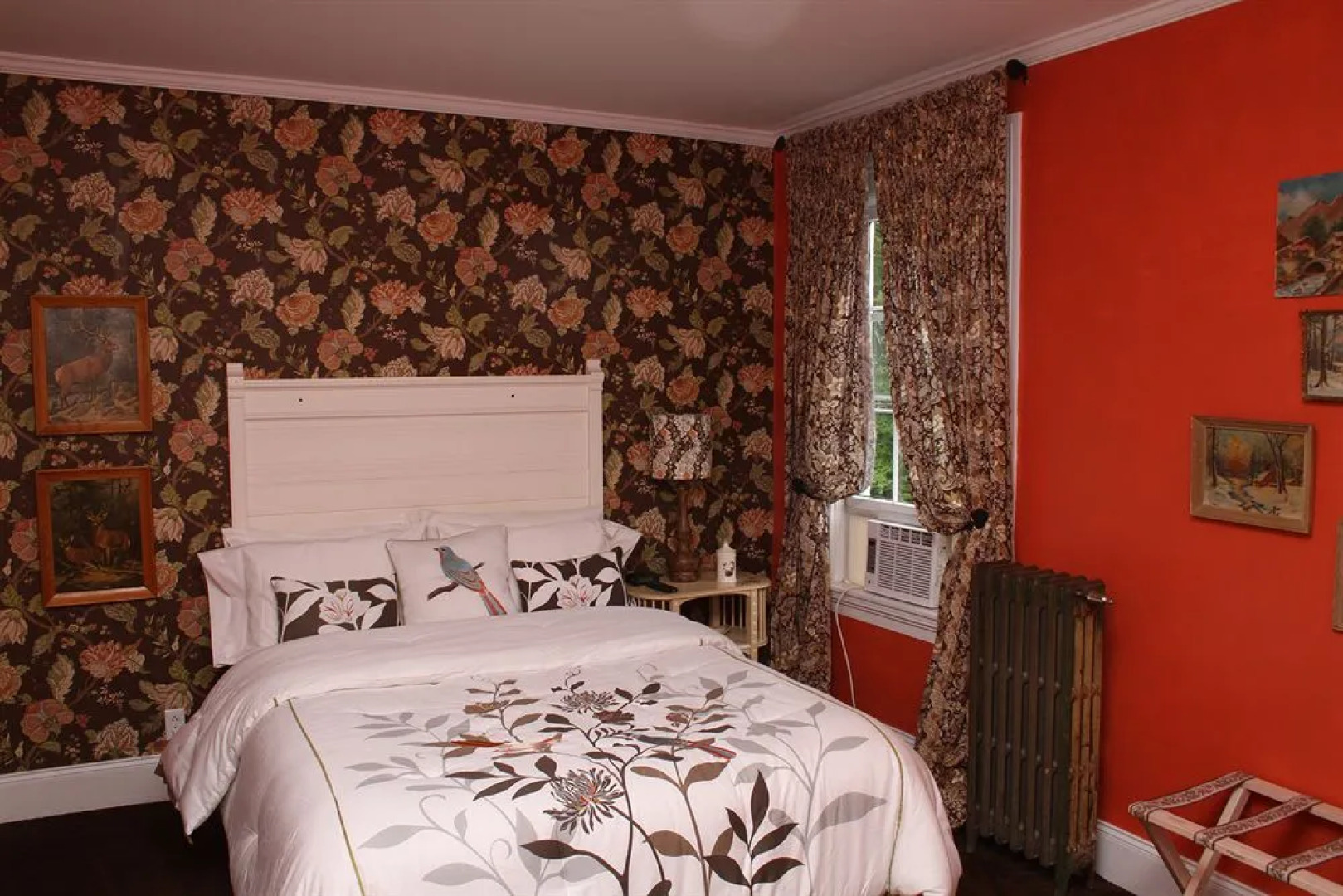 Brambles Inn & Gardens