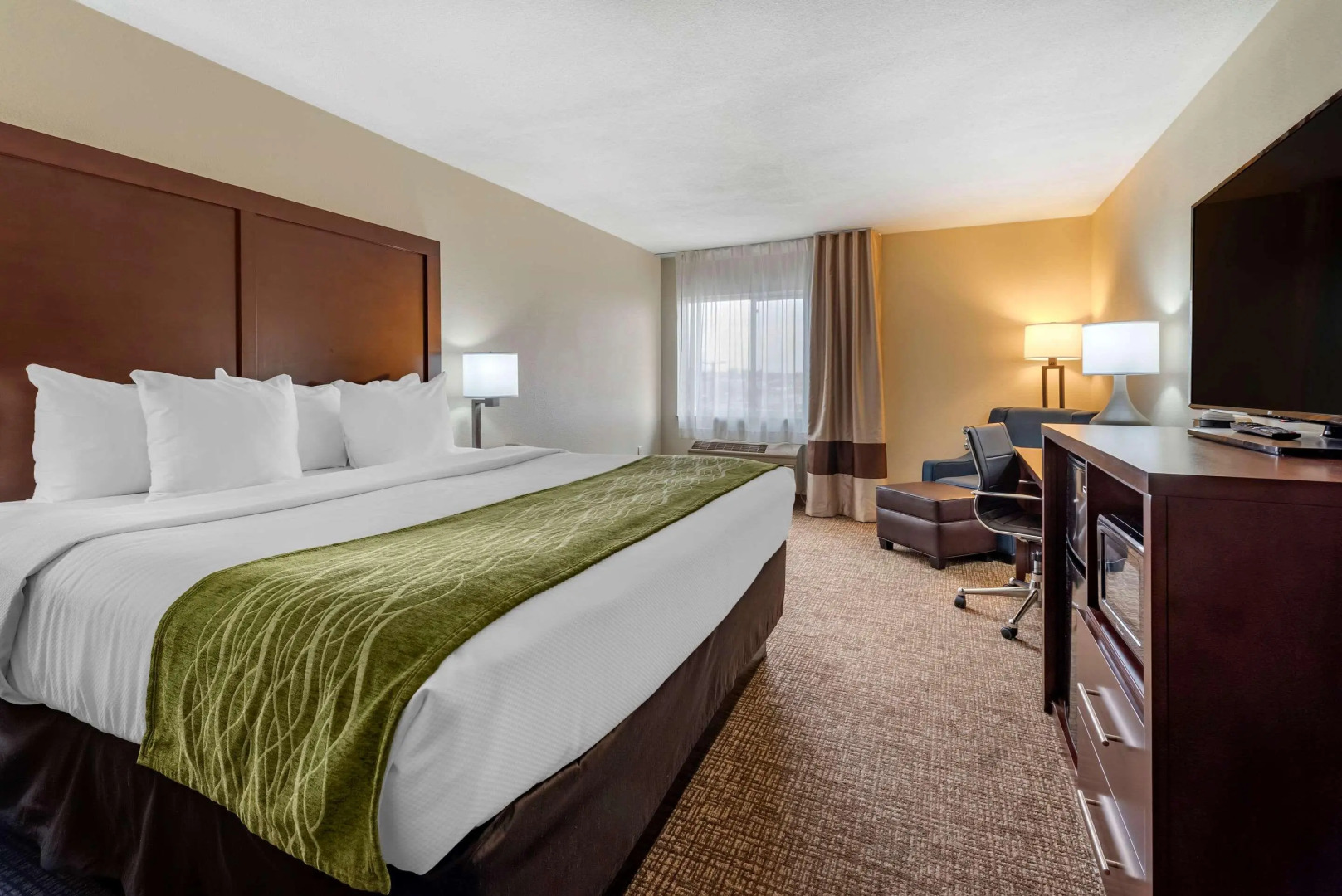 Comfort Inn & Suites Pueblo