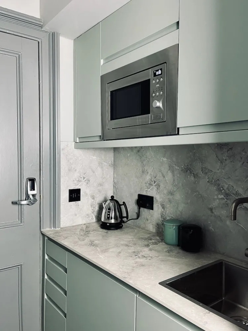 Room in the Borders - 1 Sime Place