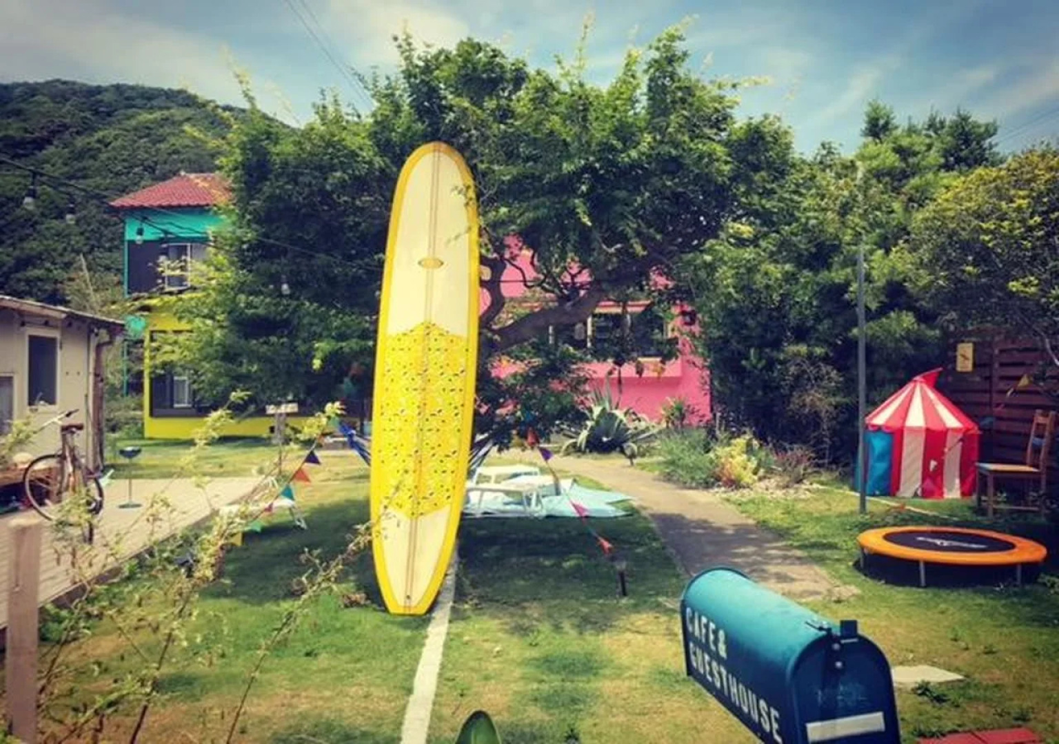 Cafe and Guest House Kaede