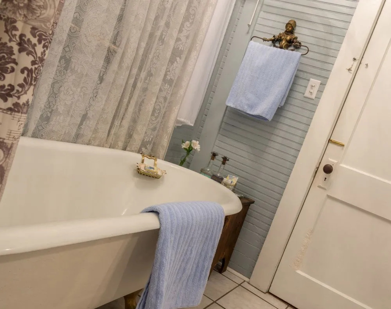 Bisland House Bed and Breakfast