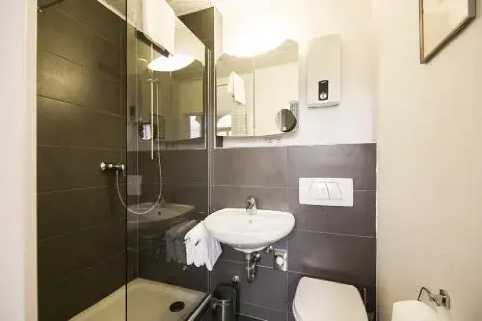 HEINRICHs winery bed & breakfast