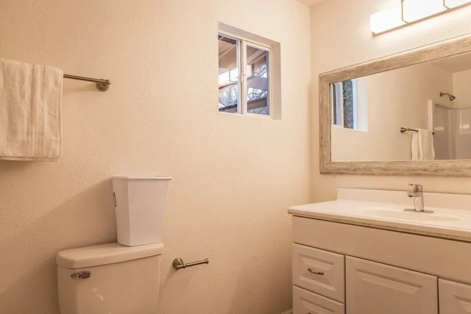 Spacious Four Bedroom In Concord