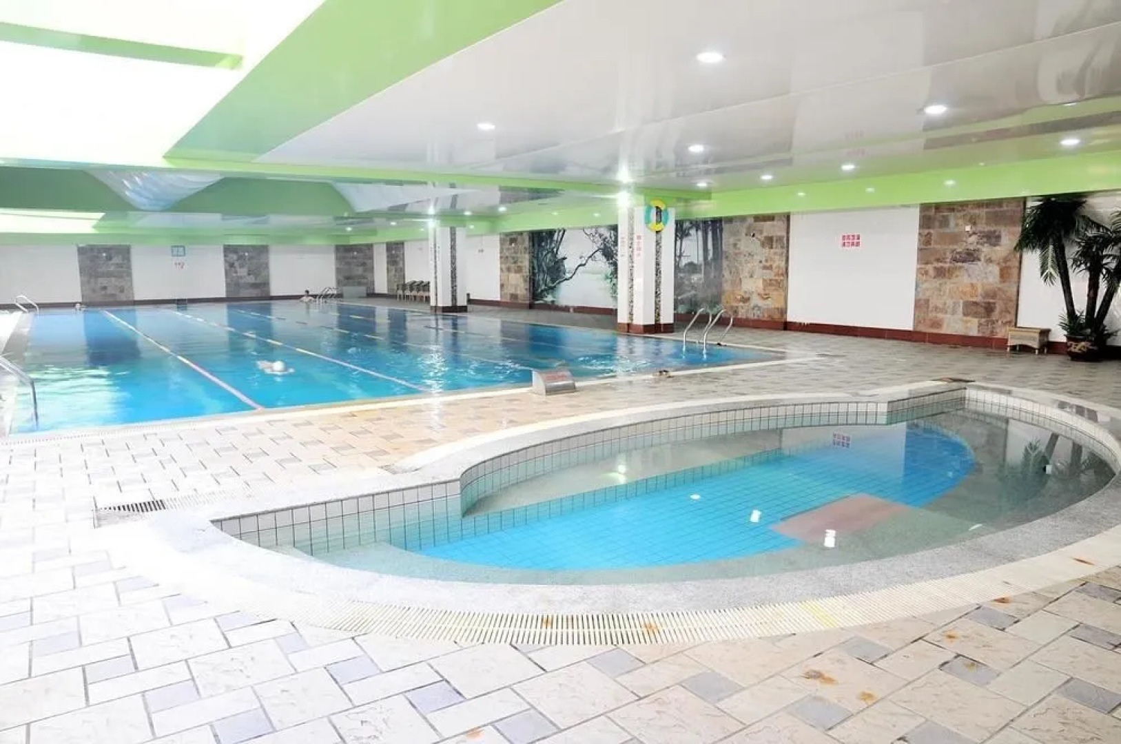 Thank Inn Shandong Jinan Lixia District Jingshi Road Qianfoshan Hospital