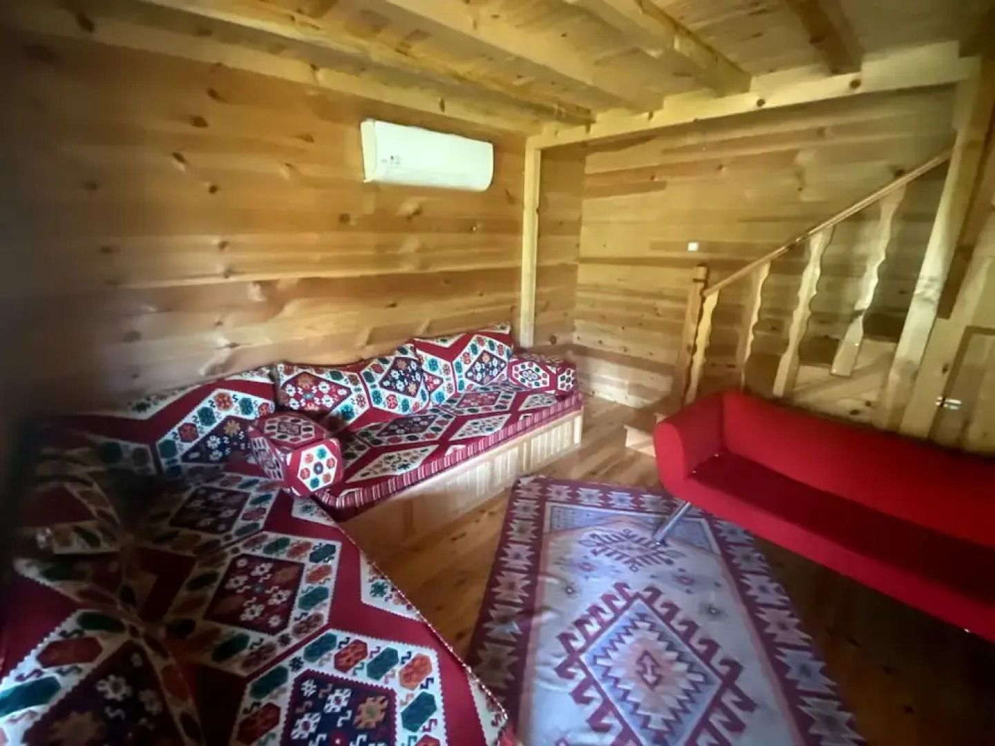 Nesilce Tatil Köyü