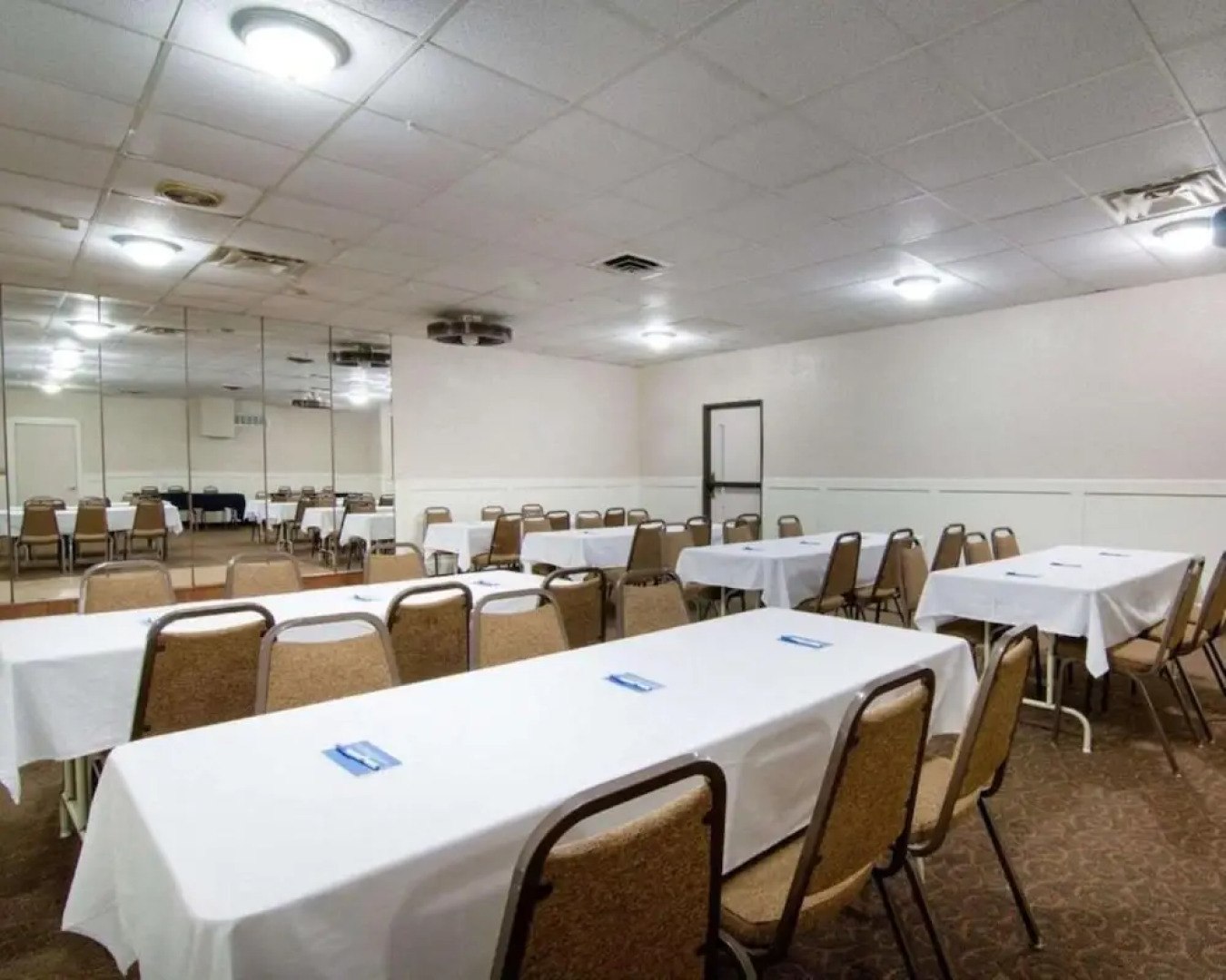 Knights Inn & Suites Emporia