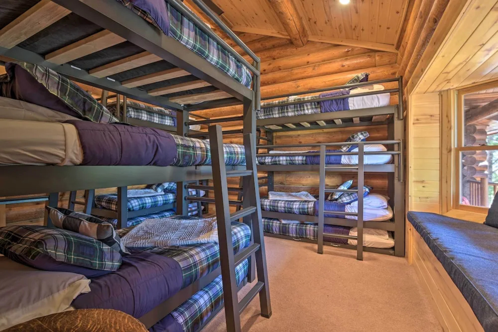 Grand Mountain Retreat in Angel Fire w/ Game Room!